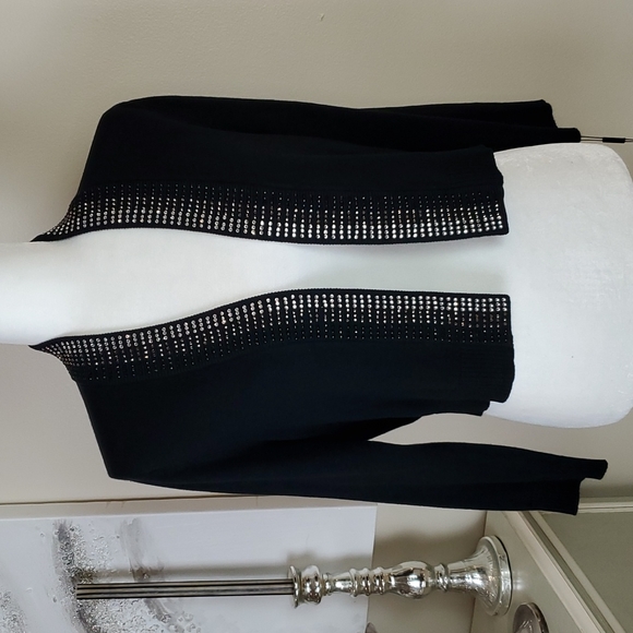 🎉HP🎉Calvin Klein ♥️NWT♥️ Black Jeweled Sweater!♥️♥️♥️ - Picture 9 of 16